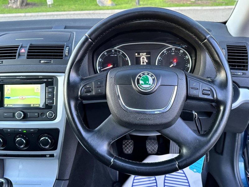 SKODA OCTAVIA