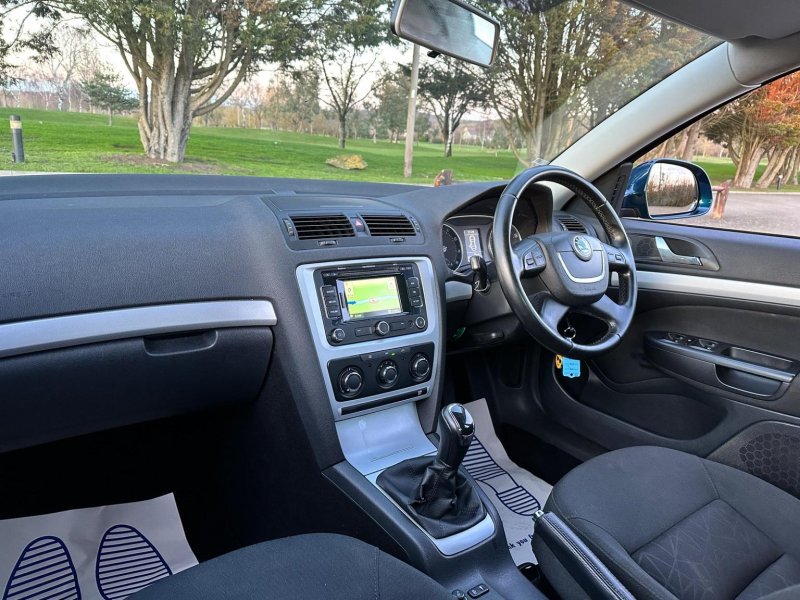 SKODA OCTAVIA
