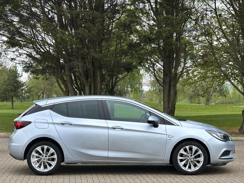 VAUXHALL ASTRA