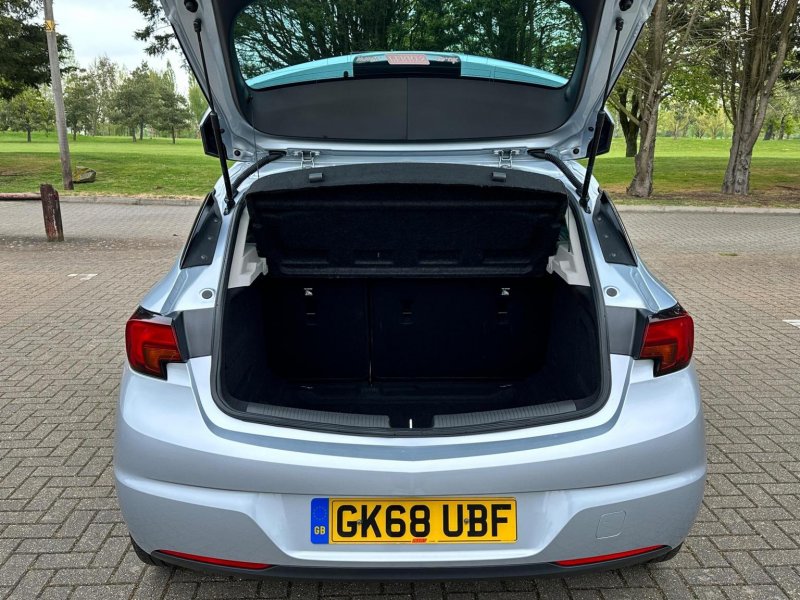 VAUXHALL ASTRA