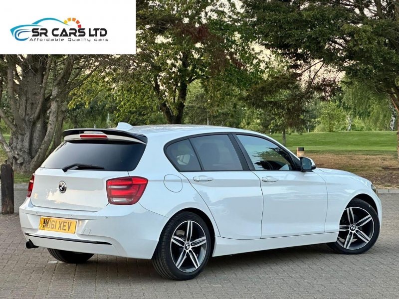 BMW 1 SERIES