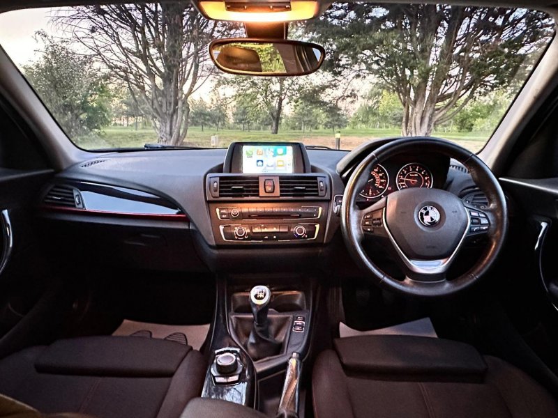 BMW 1 SERIES